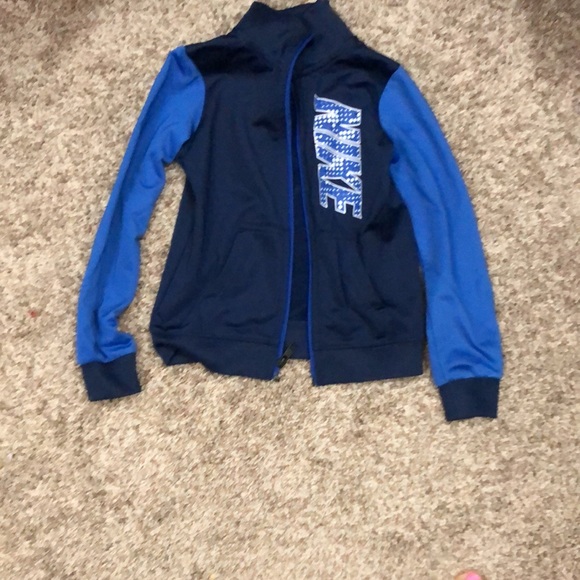 Kids Nike joggers outfit - Picture 4 of 4